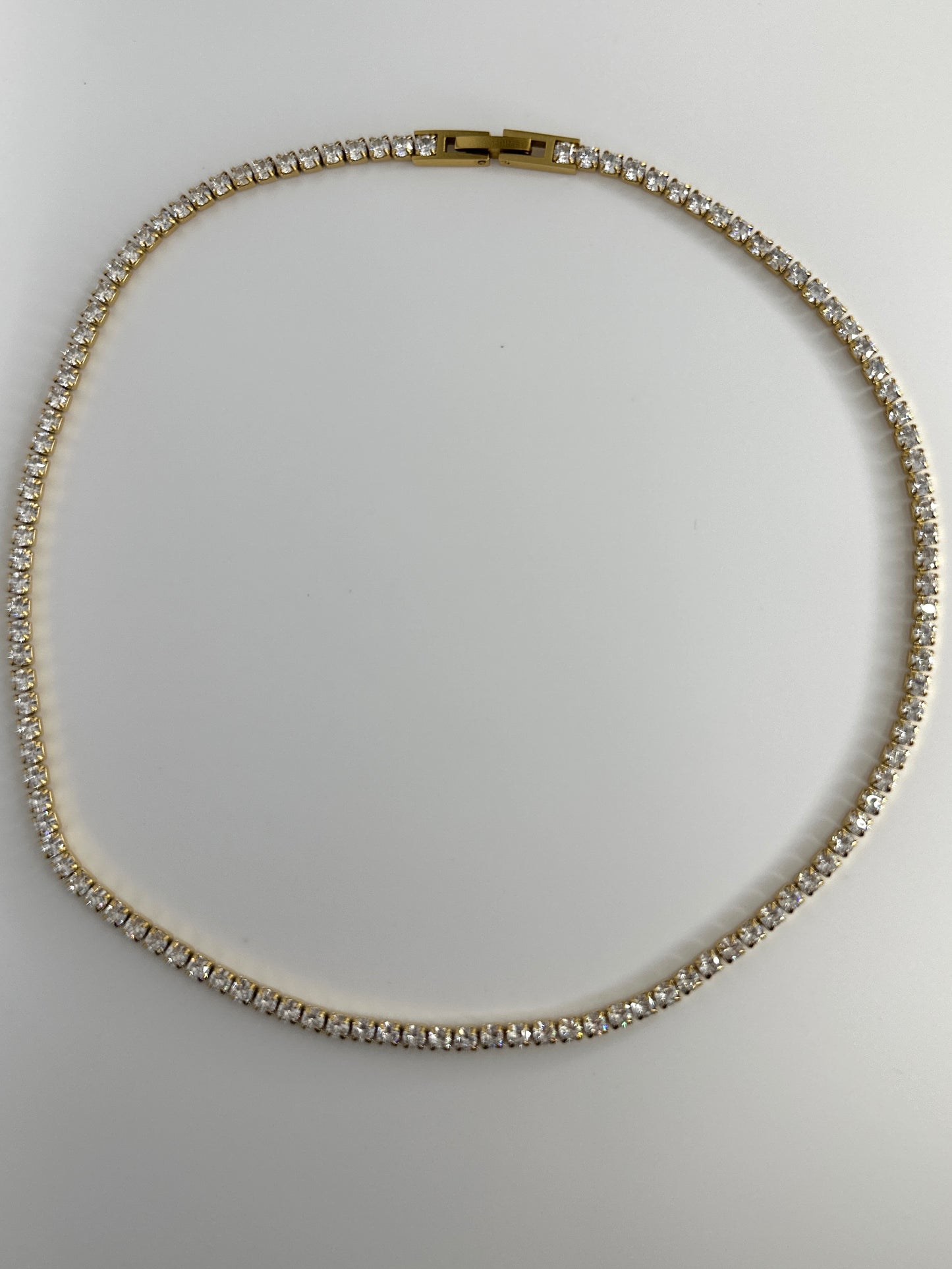 Tennis zircon