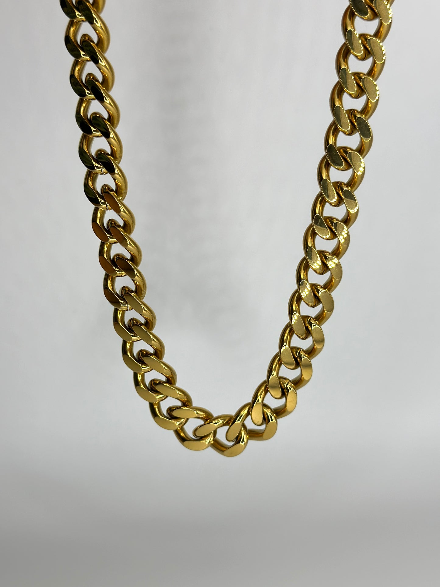 Bold chain